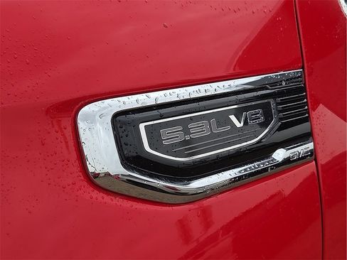 New 2026 GMC Sierra 1500 SLE w/ Preferred Package image 9