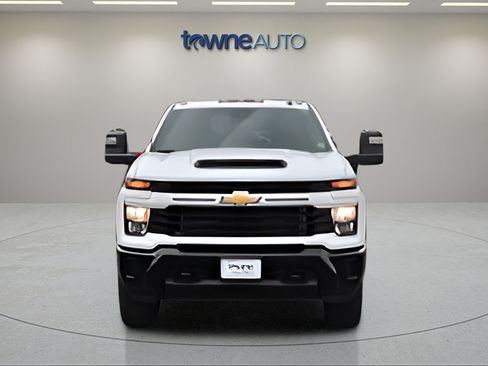 Used 2025 Chevrolet Silverado 2500 Custom w/ Z71 Off-Road Package AWD/4WD image 10