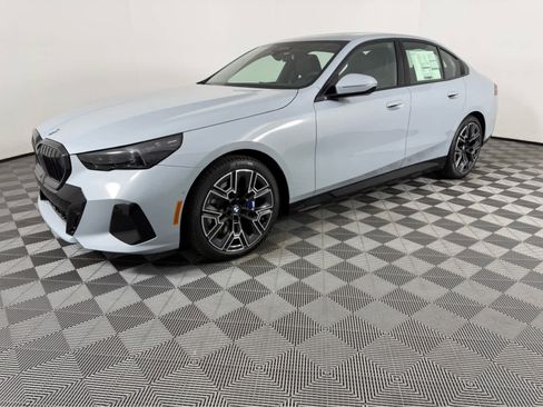 New 2026 BMW 540i xDrive w/ M Sport Package image 7