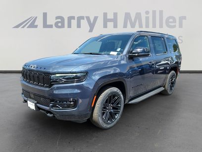 New 2025 Jeep Wagoneer Series II w/ HD Trailer Tow Package