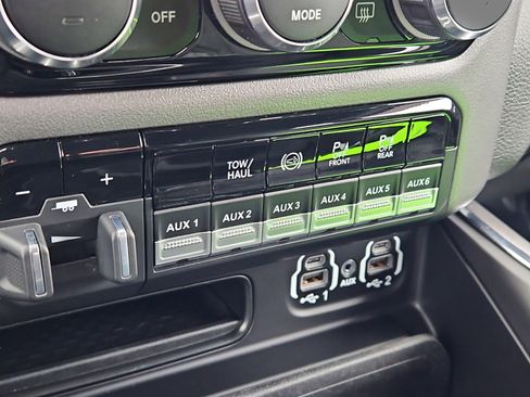 Used 2020 RAM 2500 Laramie image 11