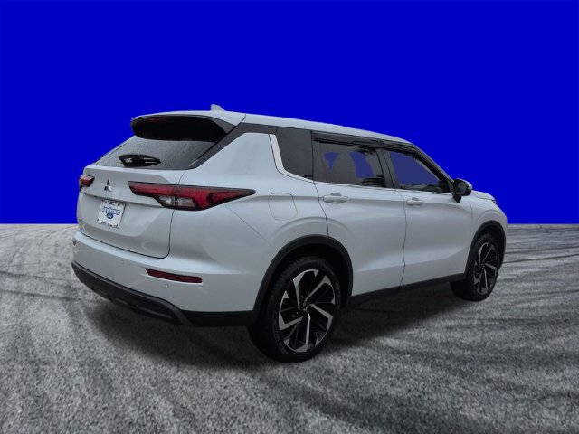Used 2022 Mitsubishi Outlander ES FWD image 4