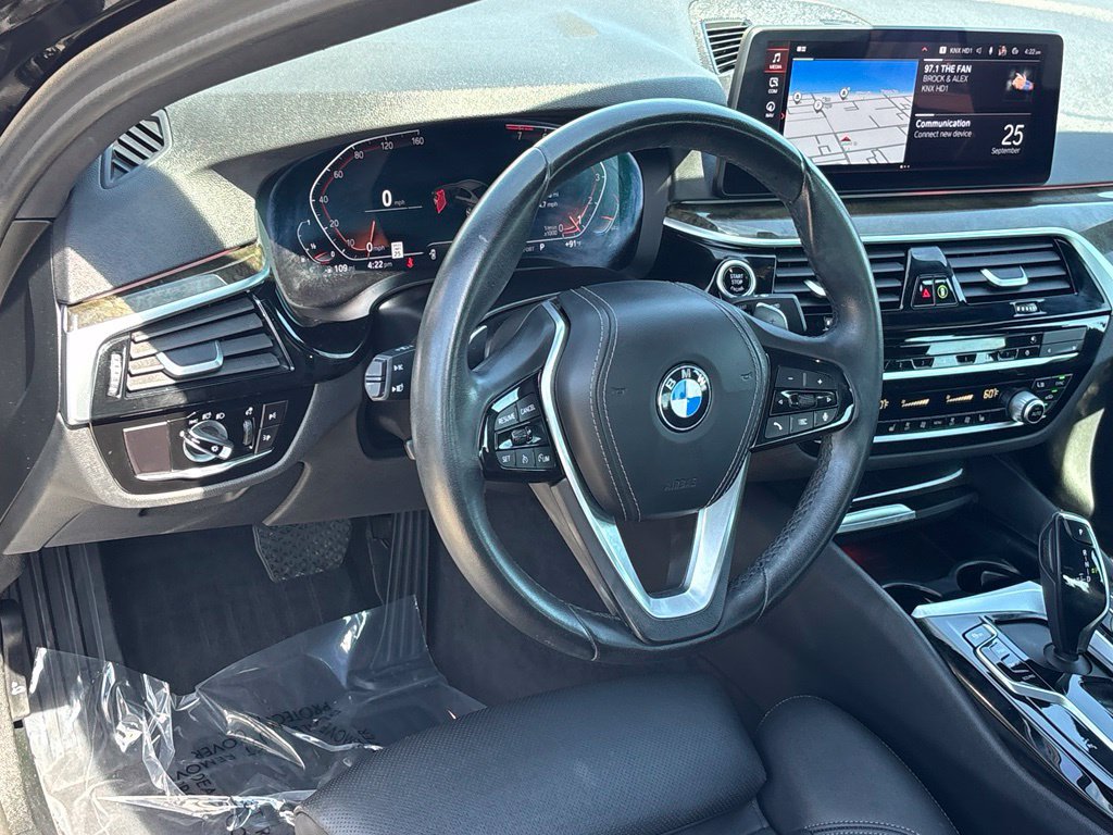 Used 2023 BMW 540i w/ Convenience Package RWD image 9