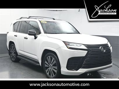 Used 2022 Lexus LX 600 4WD w/ Luxury Package