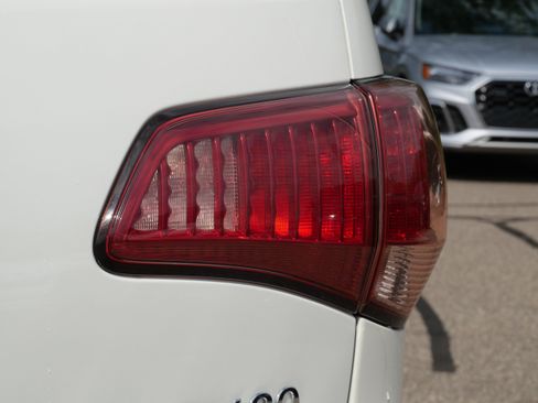 Used 2017 INFINITI QX80 4WD w/ Deluxe Technology Package image 21