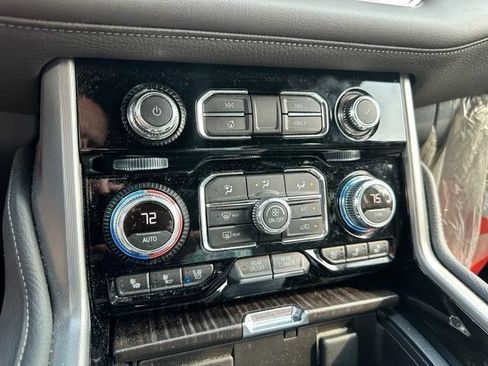 Used 2021 GMC Yukon Denali w/ Denali Premium Package RWD image 43
