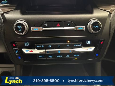 Used 2020 Ford Explorer Limited AWD/4WD image 13