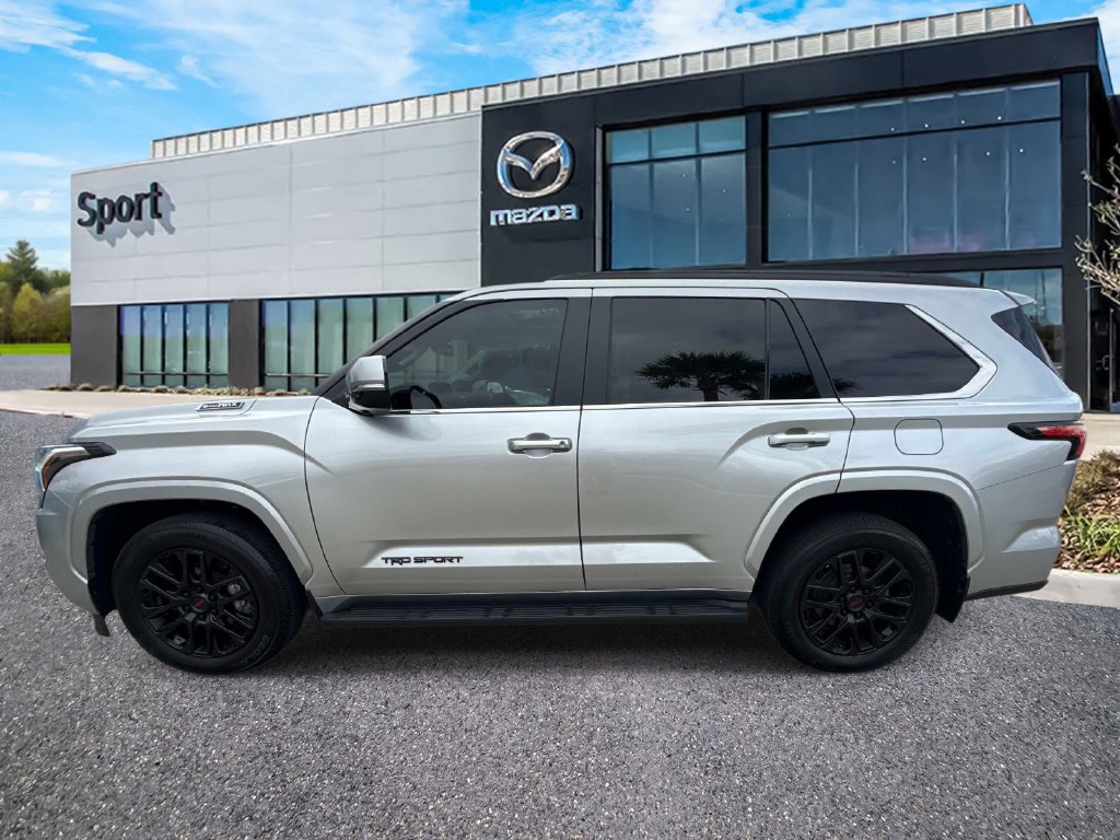 Used 2024 Toyota Sequoia SR5 w/ SR5 Premium Package AWD/4WD image 7