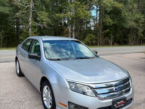 Used 2012 Ford Fusion S image 2