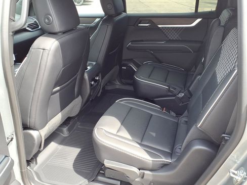New 2026 GMC Acadia Denali w/ Super Cruise Package AWD/4WD image 23