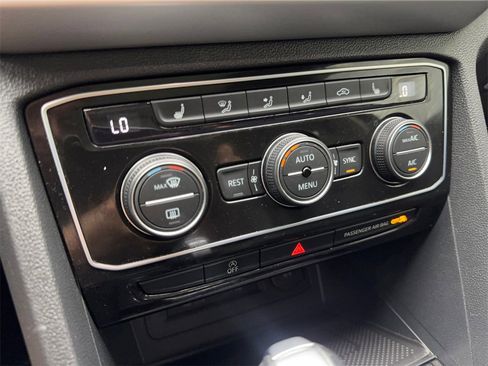 Used 2022 Volkswagen Atlas SE image 68