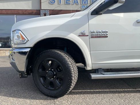 Used 2017 RAM 2500 Laramie AWD/4WD image 3