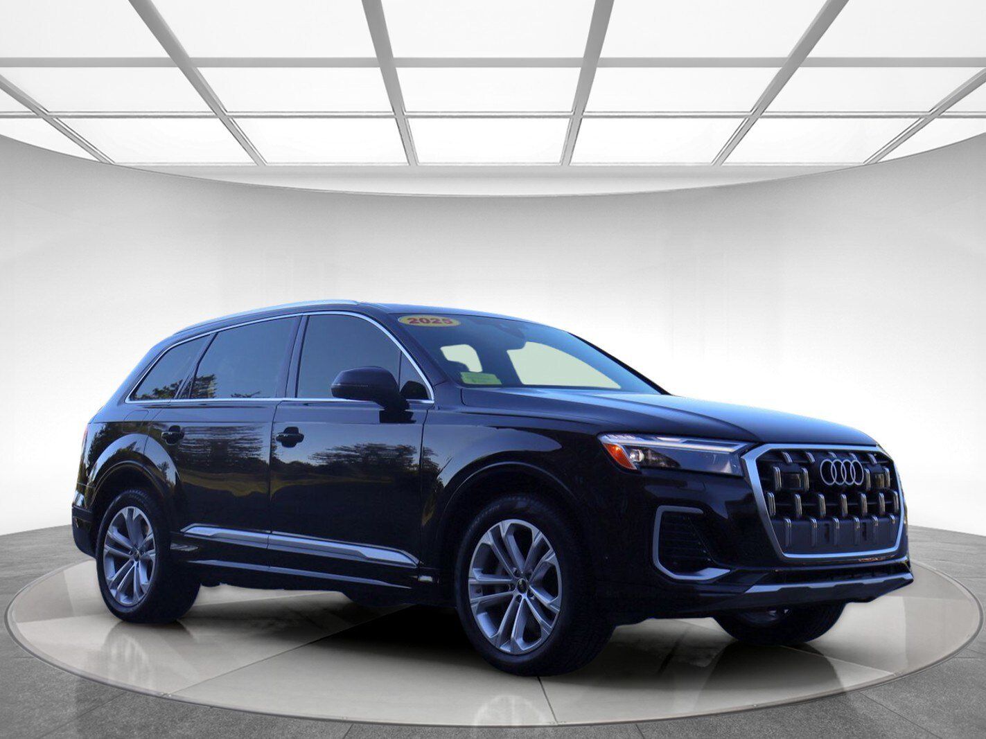 Used 2025 Audi Q7 2.0T Premium AWD/4WD image 3