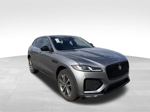 Used 2026 Jaguar F-PACE R-Dynamic S image 5
