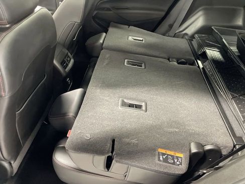 Used 2022 Chevrolet Equinox RS w/ RS Leather Package image 24