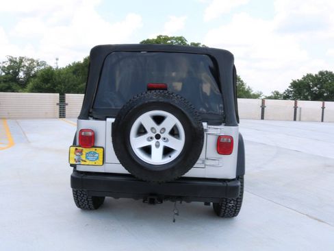 Used 2003 Jeep Wrangler Rubicon AWD/4WD image 33