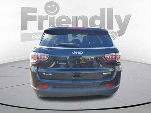 Used 2022 Jeep Compass Latitude w/ Sun and Sound Group image 4