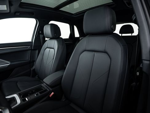 New 2025 Audi Q3 2.0T Premium image 16