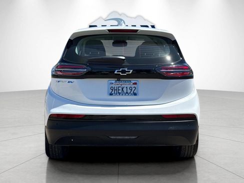 Used 2023 Chevrolet Bolt LT w/ Infotainment Package FWD image 4