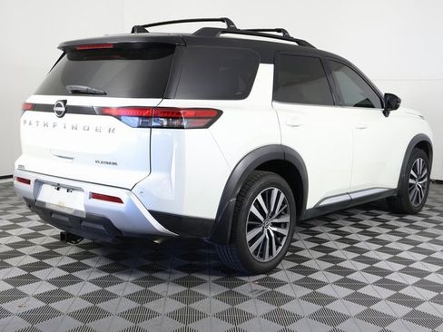 Used 2022 Nissan Pathfinder Platinum w/ Cargo Package image 5
