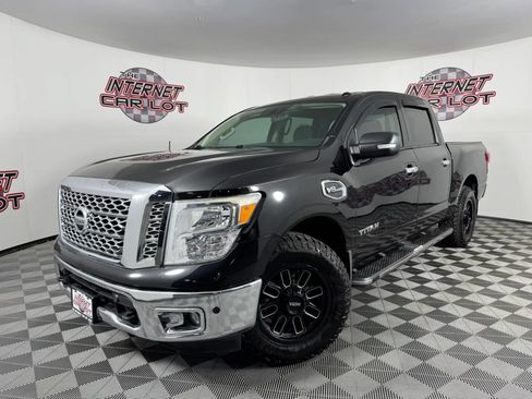Used 2017 Nissan Titan SV AWD/4WD image 1