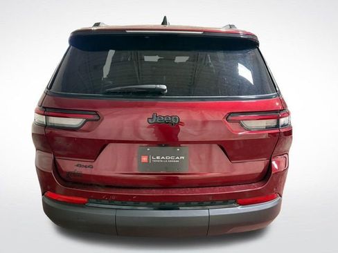 Used 2023 Jeep Grand Cherokee L Laredo AWD/4WD image 4