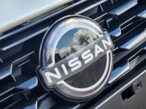 Used 2024 Nissan Altima 2.5 SR w/ SR Premium Package image 12