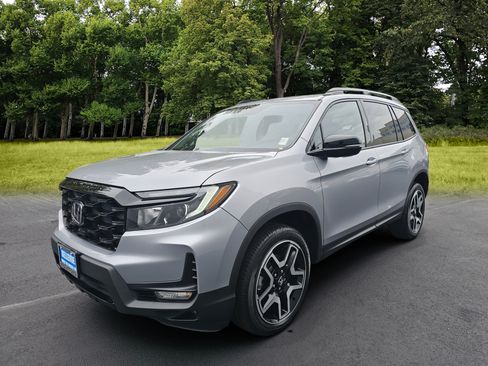 Used 2023 Honda Passport Elite image 3