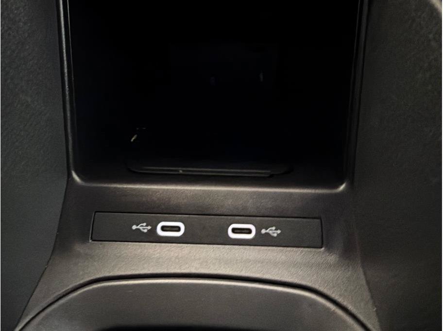Used 2022 Volkswagen ID.4 Pro AWD/4WD image 27