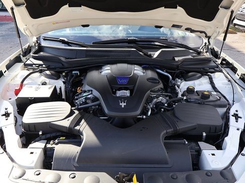 Used 2018 Maserati Ghibli S Q4 image 22