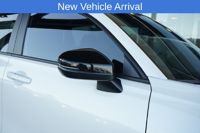 Used 2025 Honda HR-V Sport image 9