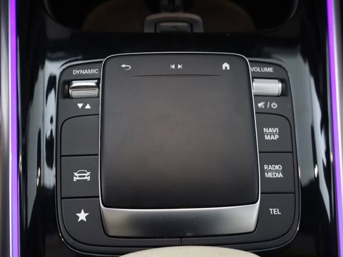 Used 2022 Mercedes-Benz GLB 250 4MATIC image 51