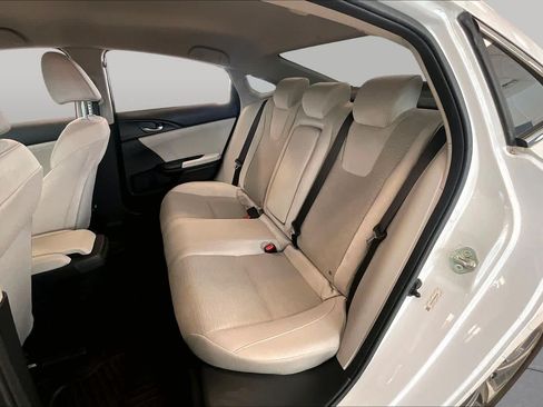 Used 2019 Honda Insight EX image 19