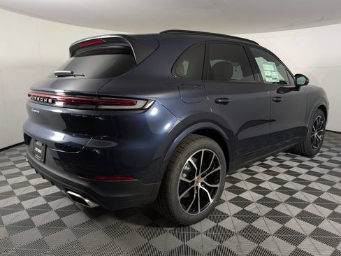New 2026 Porsche Cayenne AWD/4WD image 7