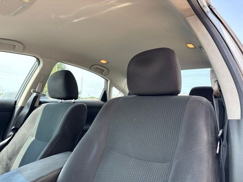Used 2014 Nissan Altima 2.5 S w/ Display Audio Package FWD image 8
