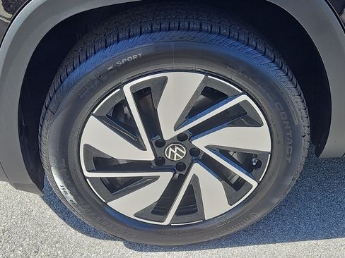 Used 2026 Volkswagen Atlas SE AWD/4WD image 4