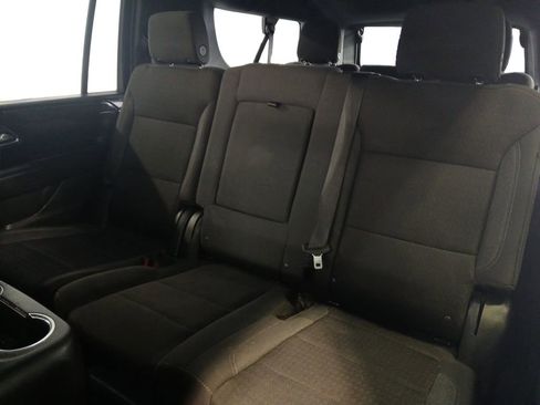 Used 2023 Chevrolet Suburban LS image 22