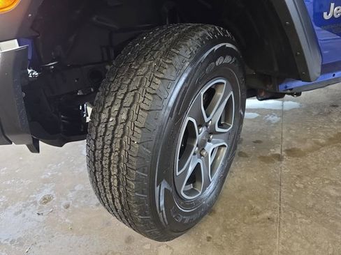 Used 2019 Jeep Wrangler Unlimited Sport S image 31