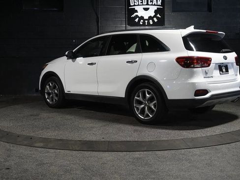 Used 2019 Kia Sorento EX image 3