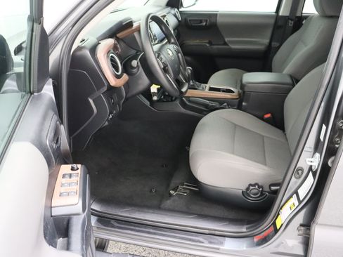 Certified 2023 Toyota Tacoma SR AWD/4WD image 14