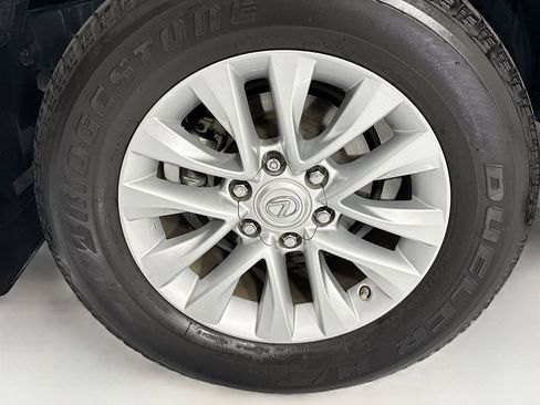 Certified 2023 Lexus GX 460 Premium w/ Premium Plus Package AWD/4WD image 35