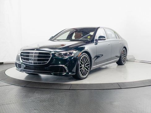 Used 2023 Mercedes-Benz S 580 4MATIC Sedan image 3