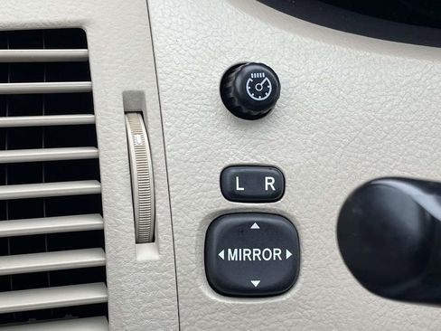 Used 2008 Toyota Avalon Limited image 11