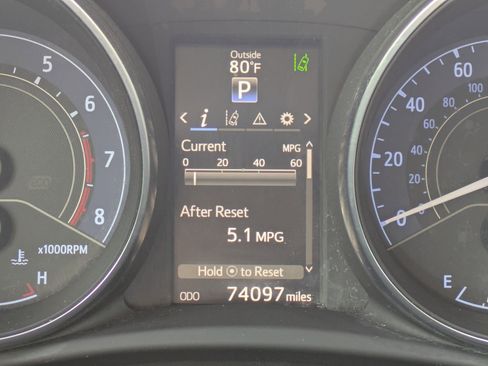 Used 2017 Toyota Corolla iM image 19