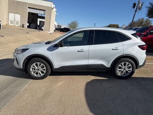 Used 2025 Ford Escape Active w/ Tech Pack #1 image 2