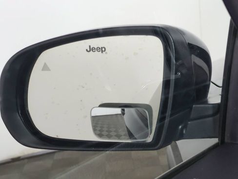 Used 2022 Jeep Compass Limited AWD/4WD image 34