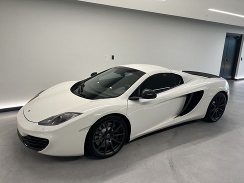 Used 2014 McLaren MP4-12C Spider RWD image 29
