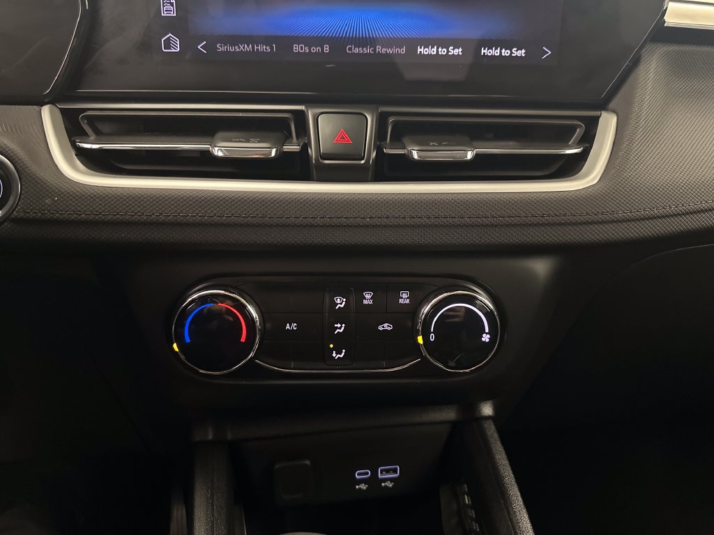 Used 2024 Chevrolet TrailBlazer LS w/ LS Convenience Package FWD image 17