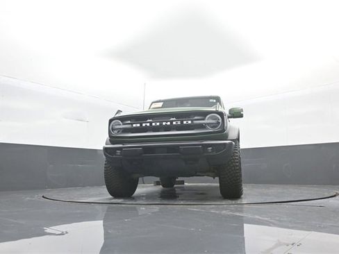 Certified 2022 Ford Bronco Outer Banks w/ Sasquatch Package image 33