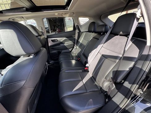 Used 2017 Nissan Murano AWD image 40